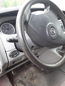 Opel Vivaro 2.0 66kW (10 foto / 10)