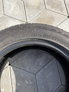 Летние шины 215/55/R17 (9 фото из 9)