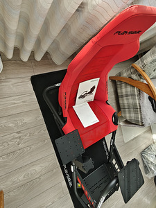 Playseat Trophy Sim Racing Cockpit (4 foto / 4)