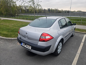 Renault Megane 2 (6 foto / 15)