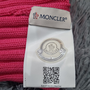 Tüdrukute müts MONCLER (2 foto / 3)