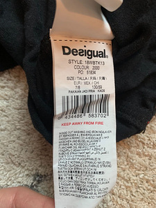 Desigual 122-128 (2 foto / 2)