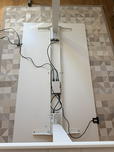 Reguleeritav elektriline kirjutuslaud 140x80 (4 foto / 7)