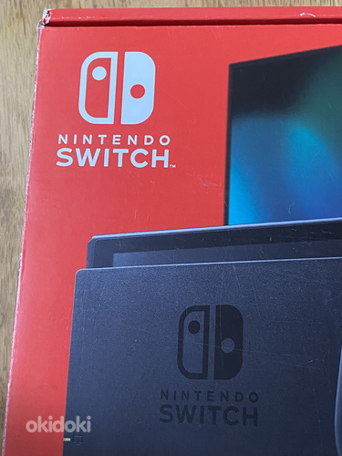 Nintendo Switch (Neon Blue/Red)