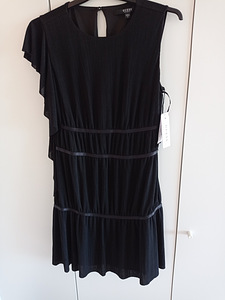 Новое черное платье guess S
