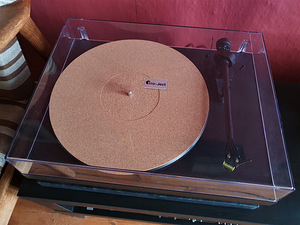 Pro-Ject Debut Carbon EVO (7 фото из 8)