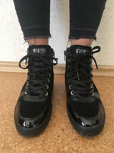 Guess новая обувь 37-38 (2 фото из 3)