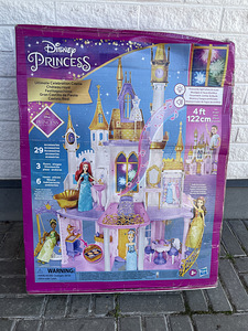 Игрушечный замок - домик Disney Princess, новый (1 фото из 7)