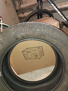 Летние шины Bridgestone 235/55R18 (1 фото из 3)