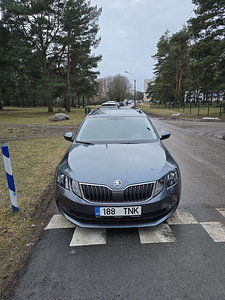 Skoda octavia 2018 (4 foto / 12)