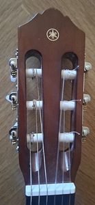 Müüa lastekitarr Yamaha CS40 II 3/4 (2 foto / 2)