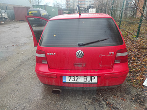 Vw golf 1,8 Turbo (2 foto / 7)