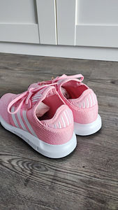 Новые кроссовки ADIDAS р.33,5(21,5) (6 фото из 10)