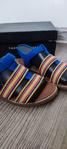 Uued Tommy Hilfiger sandaalid , 100% orig. (4 foto / 6)