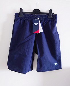 Новые шорты Reebok на подростка , XS