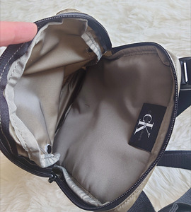 Calvin Klein новая мужская сумка через плечо (3 фото из 6)
