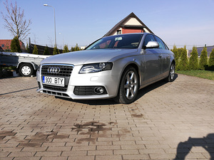 Audi A4 Limousine 2.0 TDI 105kW (14 foto / 15)
