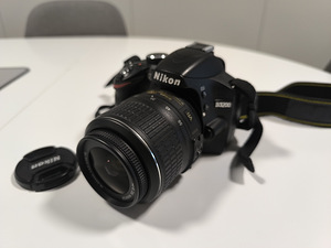 Nikon D3200 (2 фото из 3)