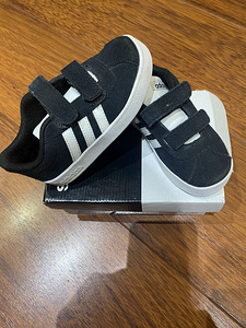 Adidas laste tossud (1 foto / 3)