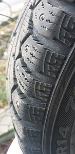 Hankook 14" шип.шины (2 фото из 4)