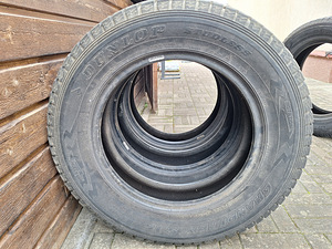 Dunlop lamellrehvid 225/65 R17 (1 foto / 10)