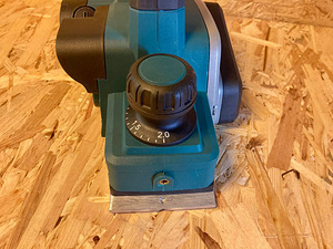 Akuhöövel, Makita 18V akudel töötav (2 foto / 4)