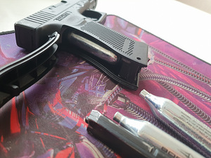 Umared Glock 22 Gen 4 (airsoft) (2 foto / 5)