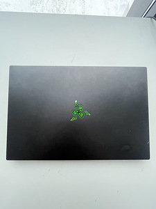 Razer Blade 15 Gaming Laptop 2019 (2 foto / 3)