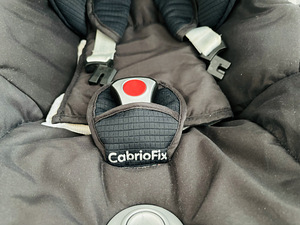 Maxi cosi cabriofix (5 фото из 6)