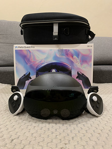 Meta Quest Pro + Meta Quest Pro full light blocker
