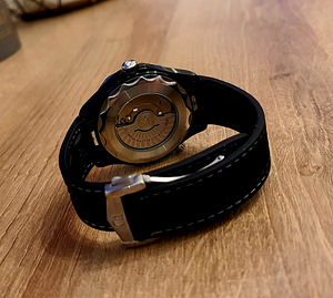 Uued meeste käekellad Omega Seamaster (5 foto / 5)