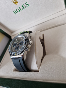 Uued meeste käekellad Rolex Daytona Oysterflex (2 foto / 7)