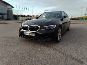 BMW 320D MHEV 2.0 R4 140kW Sportline Touring (2022a) (1 foto / 10)