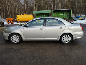 Продам Toyota Avensis 2005 (11 фото из 11)