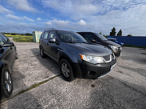 Mitsubishi Outlander 2.0 (2 фото из 10)