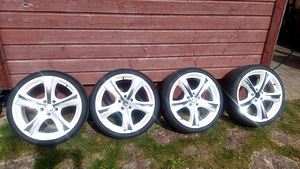 19" Белые литые диски (2 фото из 8)