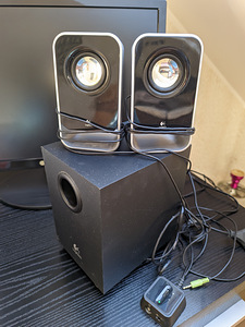 Logitech 3.5 мм разъем колонки
