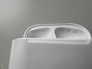 Наушники Airpods gen 1 (3 фото из 3)