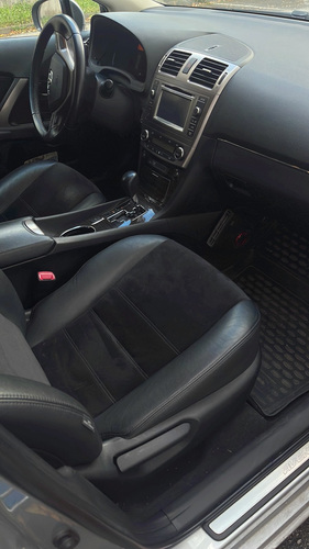 Müüa Toyota Avensis bensiin/gaas