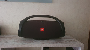 Jbl boombox (2 foto / 2)