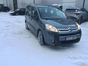 Citroen Berlingo 2011 (1 фото из 11)