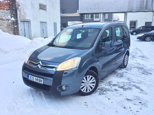 Citroen Berlingo 2011 (11 фото из 11)