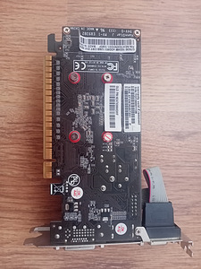 Продам видеокарту и процессор amd (3 фото из 4)