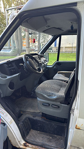 FORD TRANSIT 330L ФУРГОН (2 фото из 6)