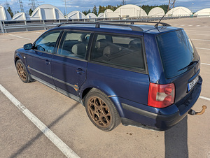 Volkswagen Passat B5 1.9 66kw Variant (3 foto / 12)