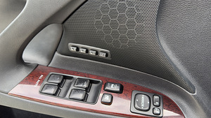 Lexus is 250 (4 foto / 12)