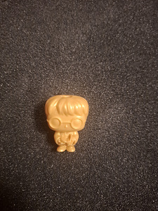 Müüa Harry Potteri figuur 500 euroga.
