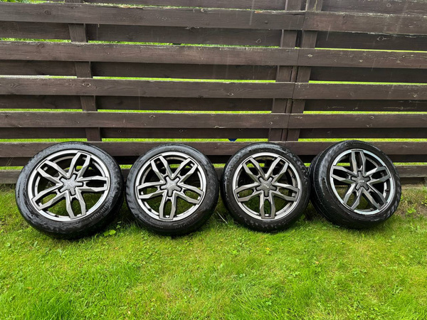18" литые диски + летние шины 245/45 R18