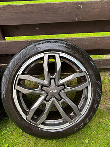 18" литые диски + летние шины 245/45 R18 (4 фото из 5)
