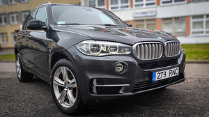 BMW X5 F15 40D (1 foto / 6)